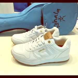 Levi’s White Shoes Brand New